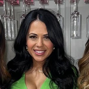 Meet your Posher, Ana